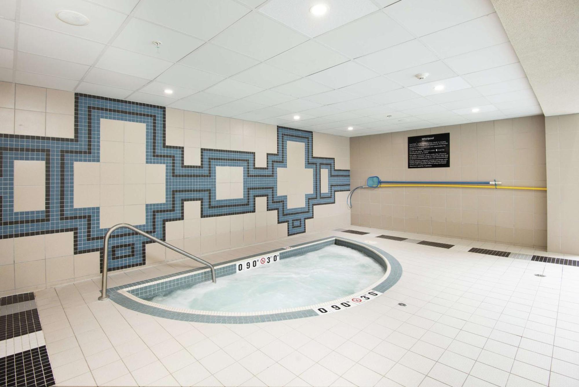 Hampton Inn & Suites By Hilton Barrie Exterior foto