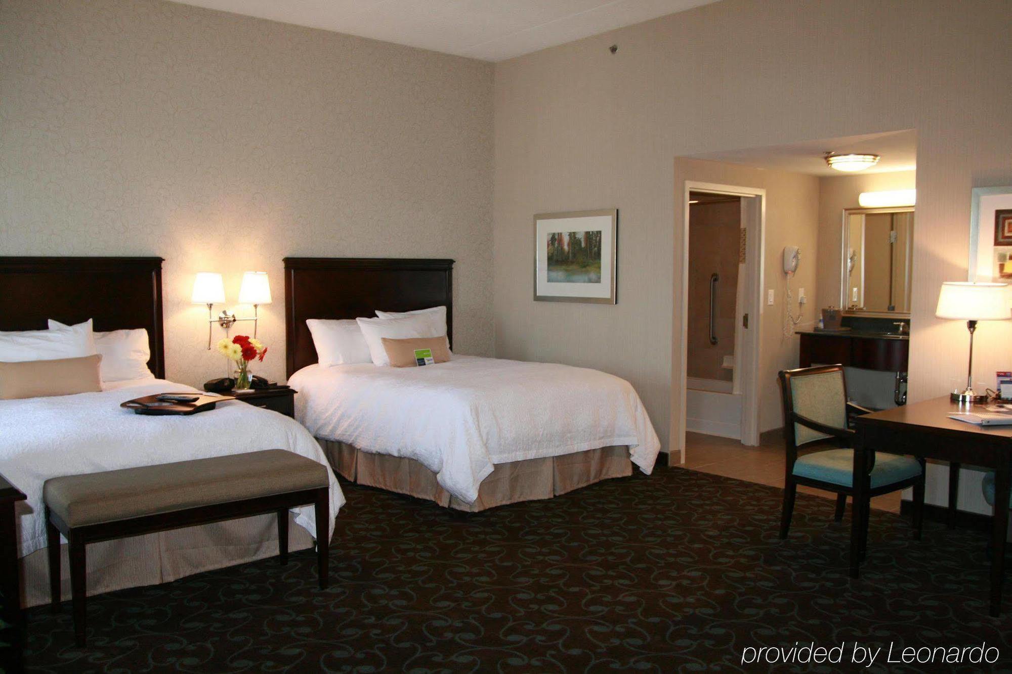 Hampton Inn & Suites By Hilton Barrie Quarto foto